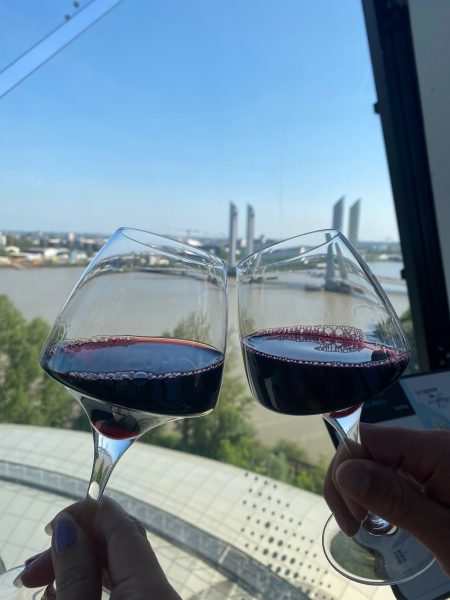 dégustation vin rouge Bordeaux